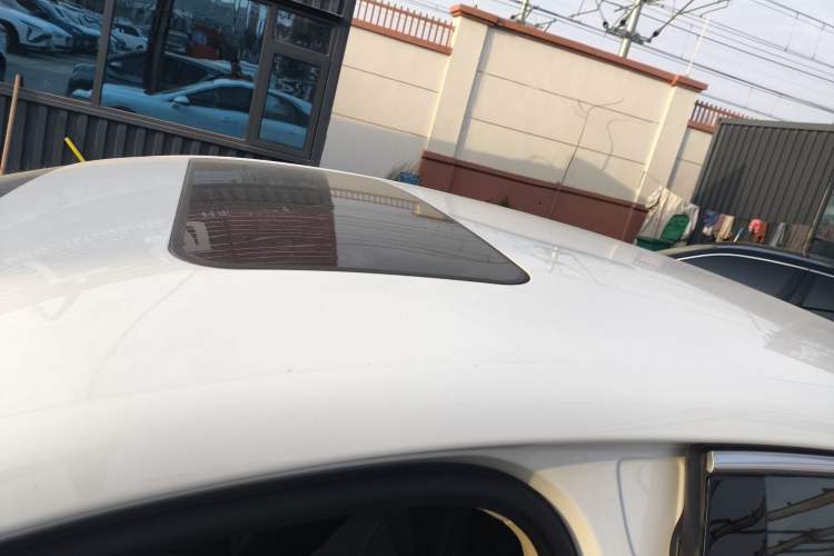 Used Roewe D7 2025 DMH 125km World Champion Edition Roof