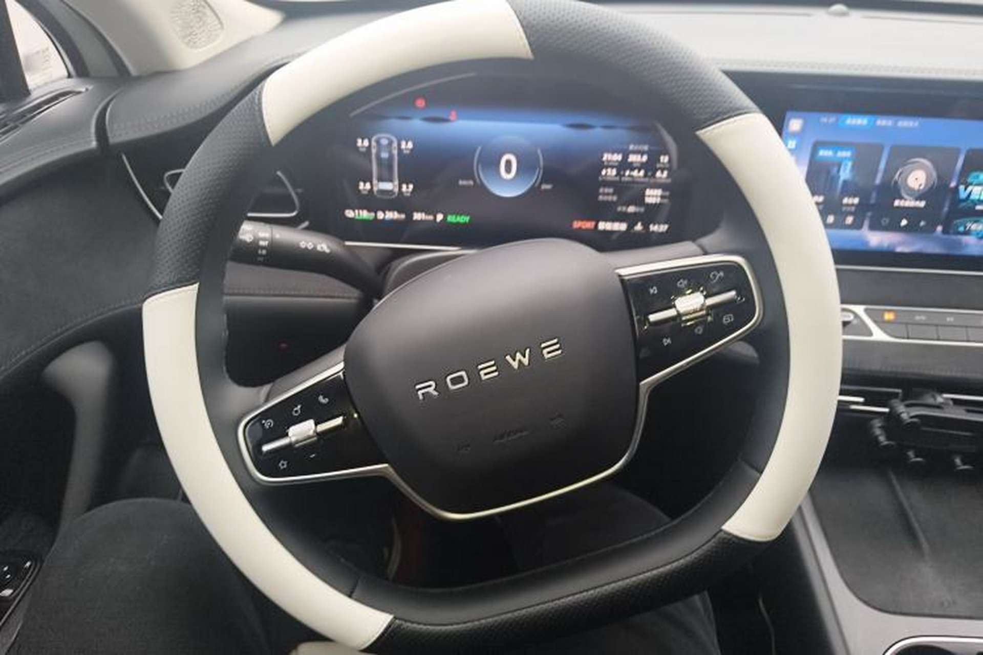 Used Roewe D7 2025 DMH 125km World Champion Excellence Edition Steering Wheel