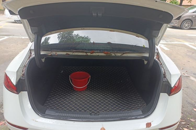 Used Roewe D7 2025 DMH 125km World Champion Edition Trunk