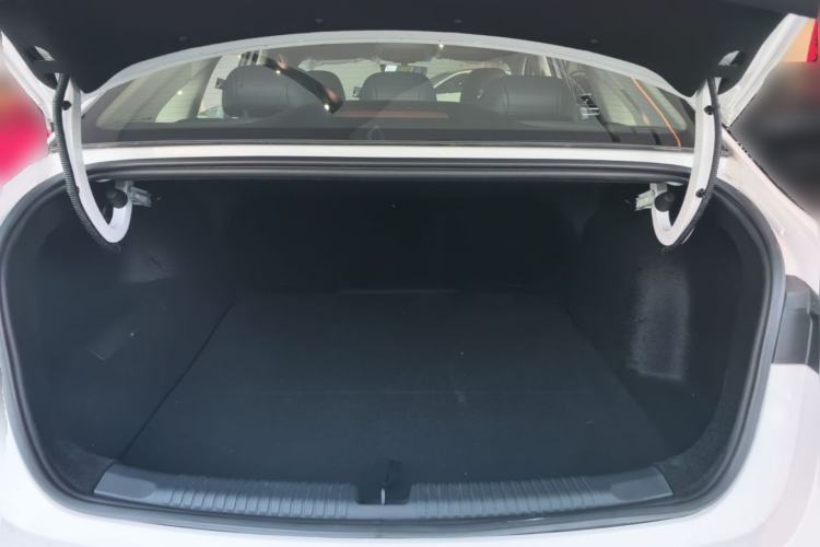 Used Roewe D7 2025 DMH 125km World Champion Edition Trunk