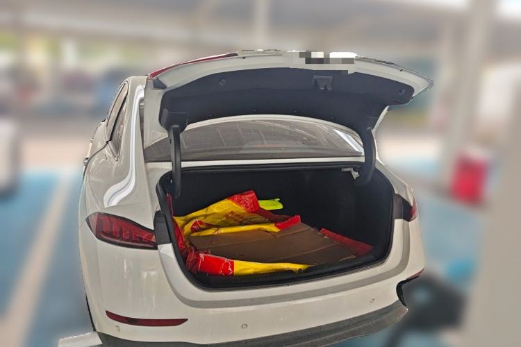 Used Roewe D7 2025 DMH 125km World Champion Edition Trunk