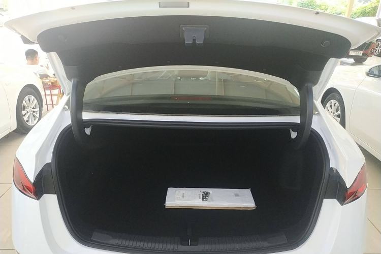 Used Roewe D7 2025 DMH 125km World Champion Edition Trunk