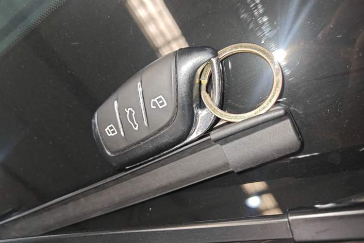 Used Roewe D7 2025 DMH 125km World Champion Edition Vehicle Key