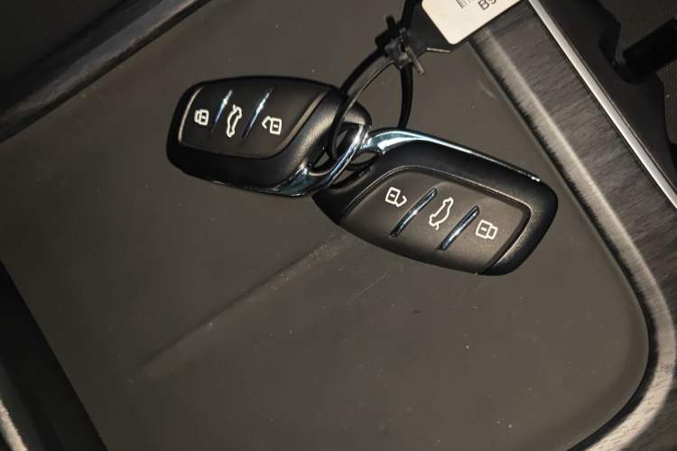 Used Roewe D7 2025 DMH 125km World Champion Edition Vehicle Key