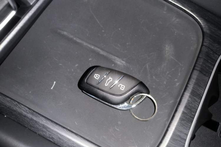 Used Roewe D7 2025 DMH 125km World Champion Excellence Edition Vehicle Key