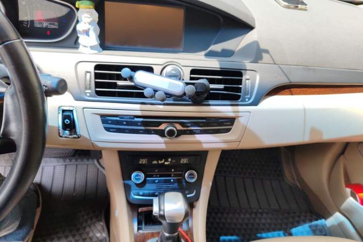Used Roewe e550 2014 Flagship Edition Audio And AC Panel