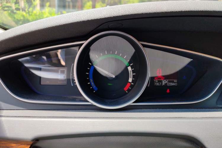Used Roewe e550 2014 Flagship Edition Instrument Cluster