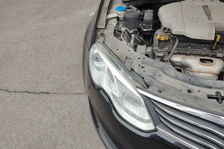 Used Roewe e550 2014 Flagship Edition Right Front Headlight