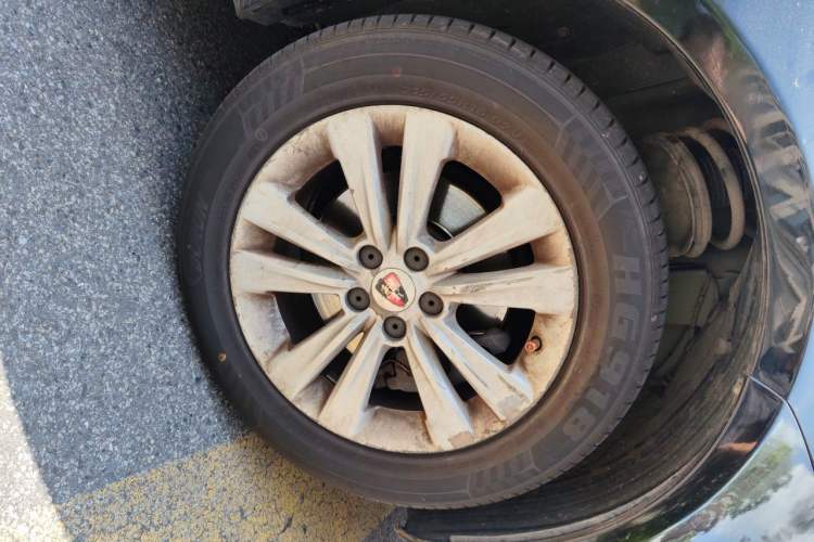 Used Roewe e550 2014 Flagship Edition Right Front Wheel Hub
