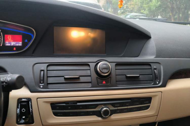 Used Roewe e550 2014 Flagship Edition Audio And AC Panel