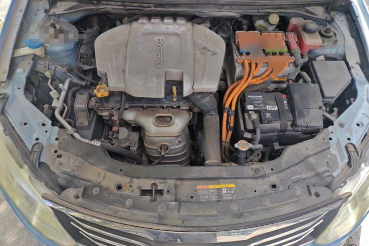 Used Roewe e550 2014 Flagship Edition Engine Bay