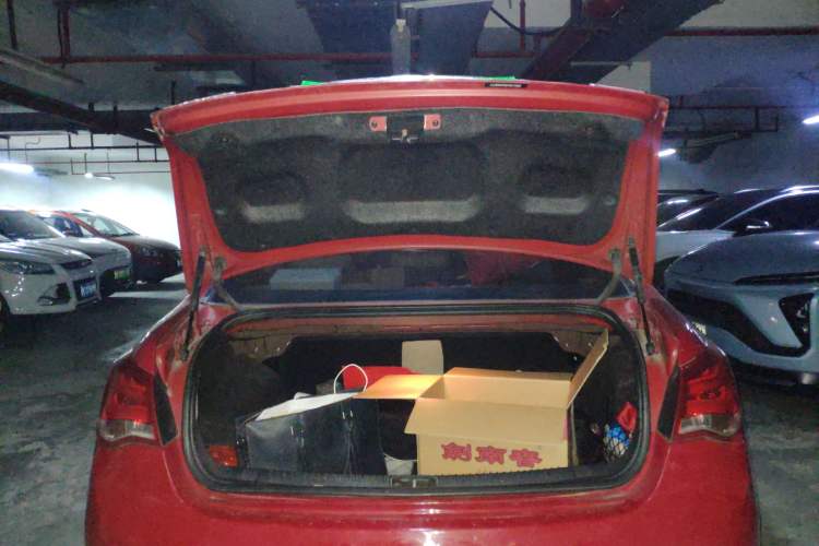 Used Roewe e550 2014 Flagship Edition Trunk