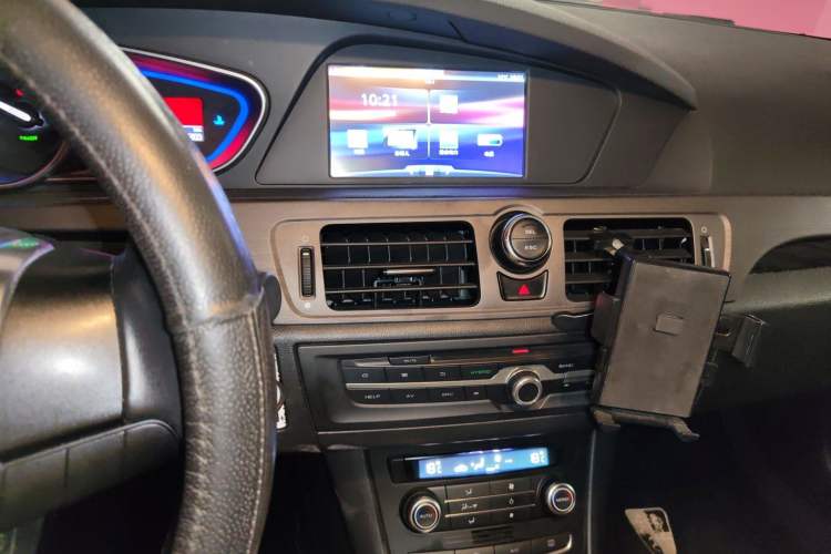 Used Roewe e550 2014 Flagship Edition Audio And AC Panel