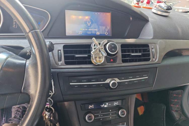 Used Roewe e550 2014 Flagship Edition Audio And AC Panel