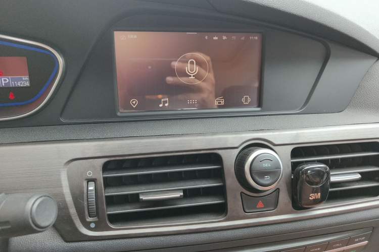 Used Roewe e550 2014 Flagship Edition Audio And AC Panel