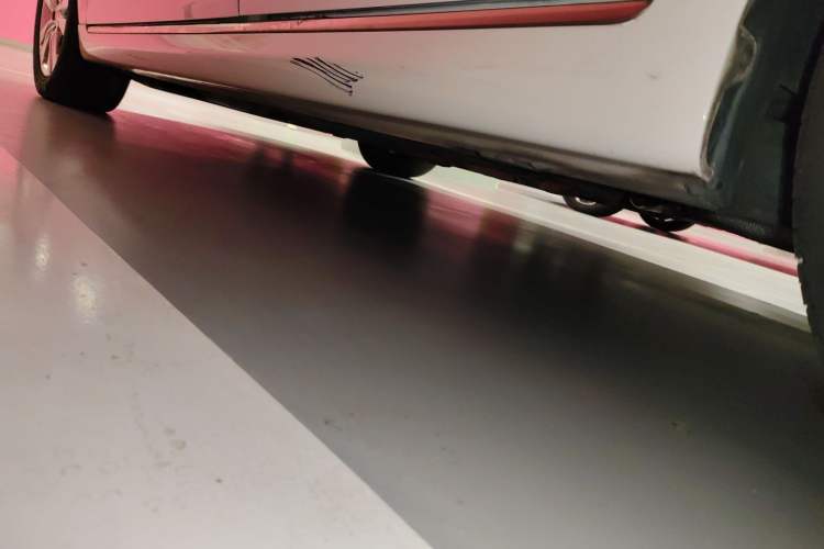 Used Roewe e550 2014 Flagship Edition Chassis Rear Left