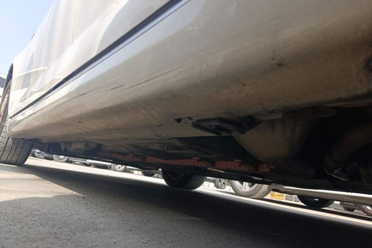 Used Roewe e550 2014 Flagship Edition Chassis Rear Left