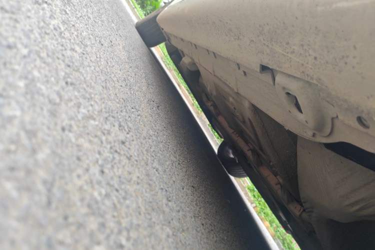 Used Roewe e550 2014 Flagship Edition Chassis Rear Left