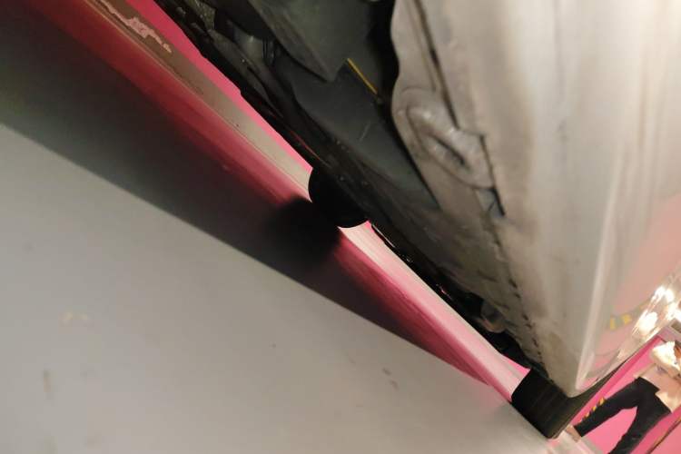 Used Roewe e550 2014 Flagship Edition Chassis Rear Right