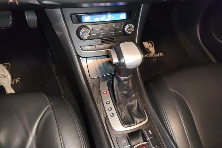 Used Roewe e550 2014 Flagship Edition Gear Lever