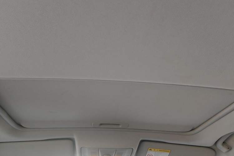 Used Roewe e550 2014 Flagship Edition Headliner
