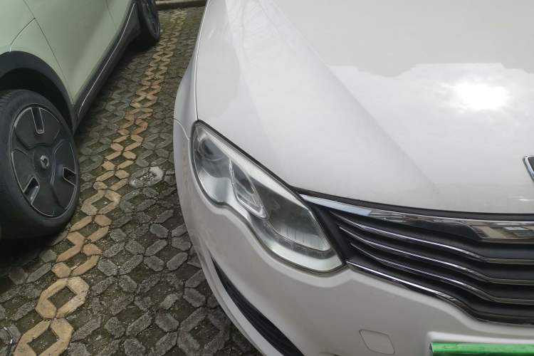 Used Roewe e550 2014 Flagship Edition Right Front Headlight