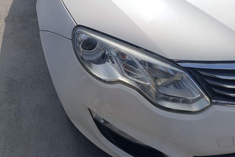Used Roewe e550 2014 Flagship Edition Right Front Headlight