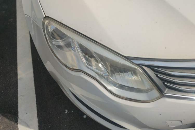 Used Roewe e550 2014 Flagship Edition Right Front Headlight