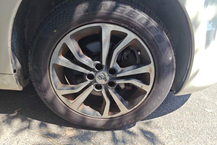 Used Roewe e550 2014 Flagship Edition Right Front Wheel Hub