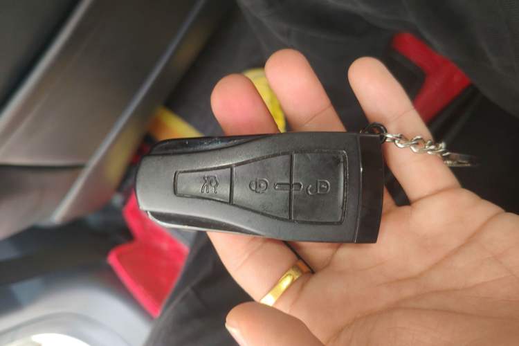 Used Roewe e550 2014 Flagship Edition Vehicle Key