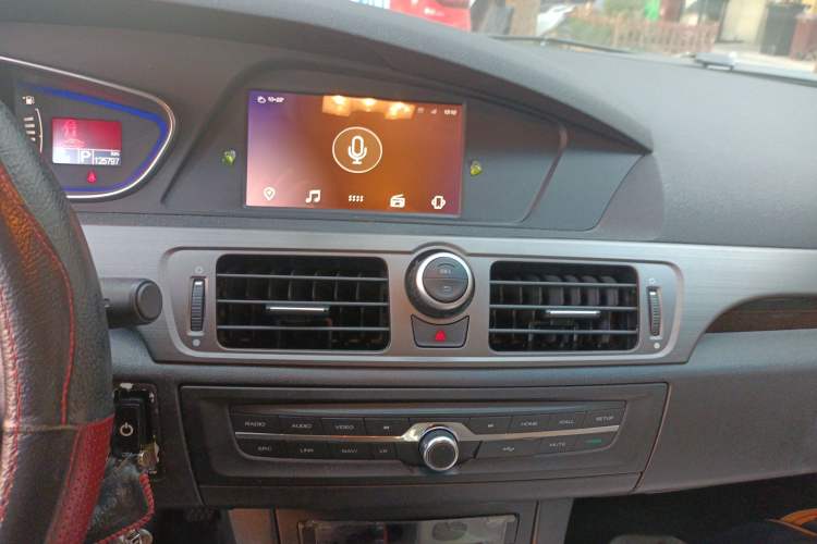 Used Roewe e550 2016 Deluxe Edition Audio And AC Panel