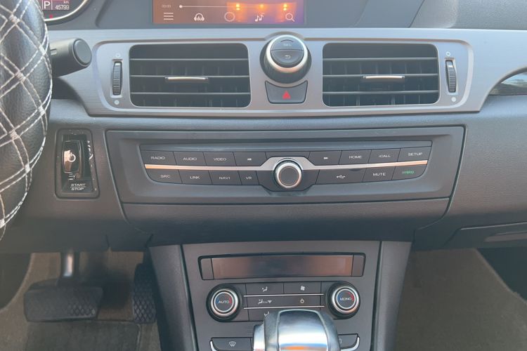 Used Roewe e550 2016 Deluxe Edition Audio And AC Panel