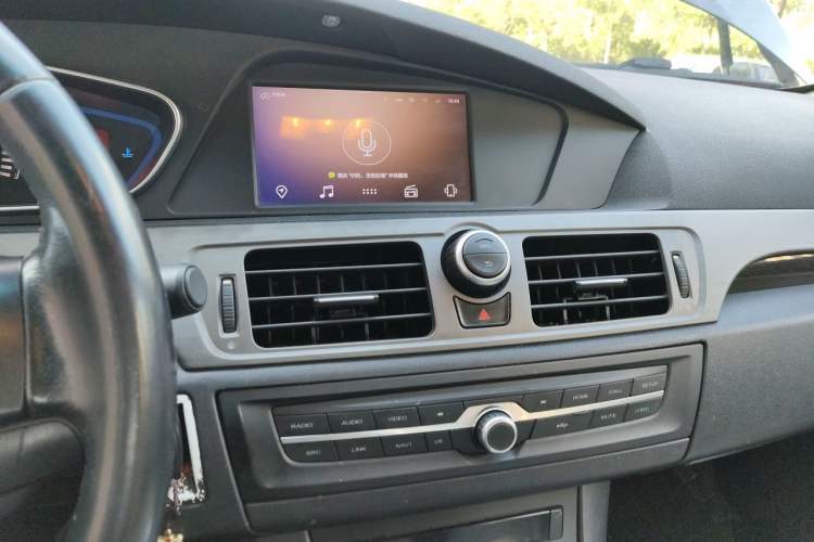 Used Roewe e550 2016 Deluxe Edition Audio And AC Panel