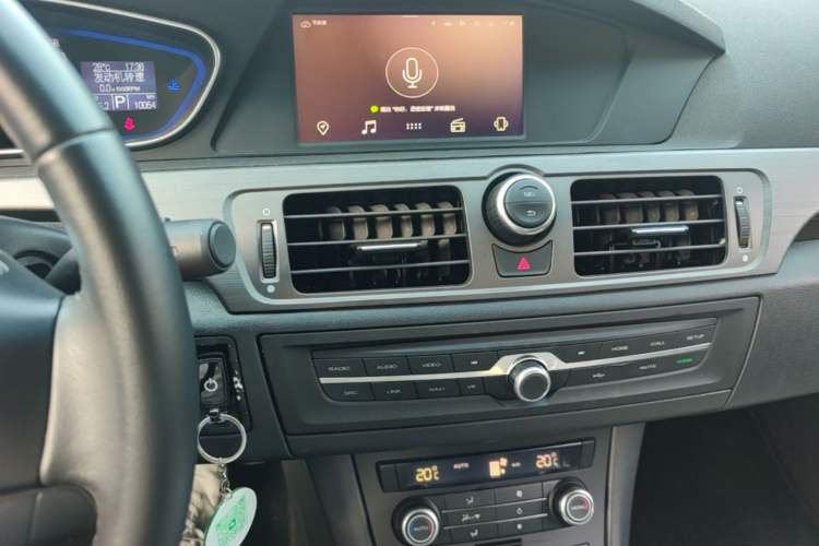Used Roewe e550 2016 Deluxe Edition Audio And AC Panel