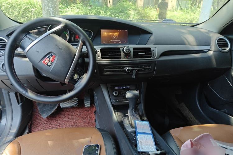 Used Roewe e550 2016 Deluxe Edition Center Console