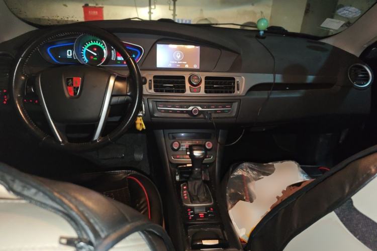 Used Roewe e550 2016 Deluxe Edition Center Console