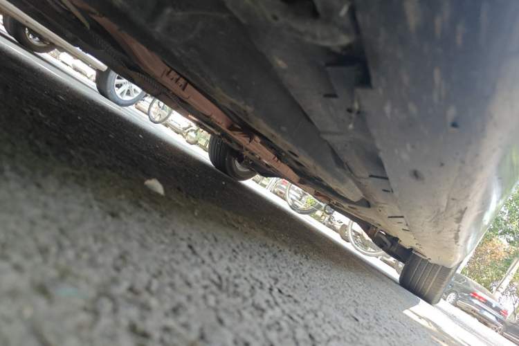 Used Roewe e550 2016 Deluxe Edition Chassis Front Left