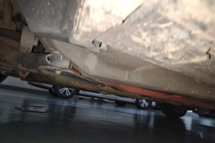 Used Roewe e550 2016 Deluxe Edition Chassis Front Left