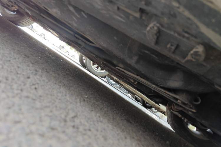 Used Roewe e550 2016 Deluxe Edition Chassis Front Right