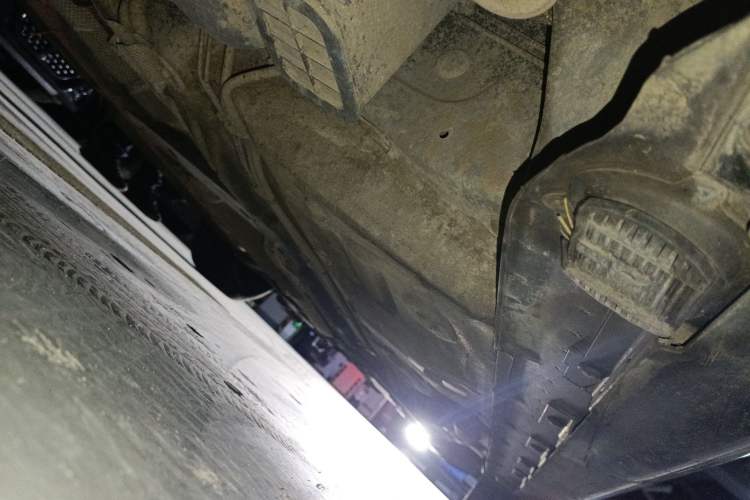 Used Roewe e550 2016 Deluxe Edition Chassis Rear Right