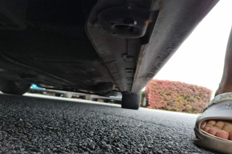 Used Roewe e550 2016 Deluxe Edition Chassis Rear Right