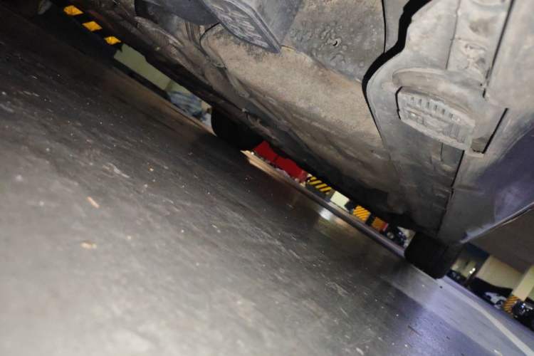 Used Roewe e550 2016 Deluxe Edition Chassis Rear Right