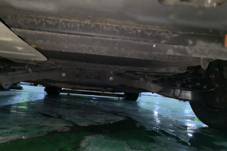 Used Roewe e550 2016 Deluxe Edition Chassis Rear