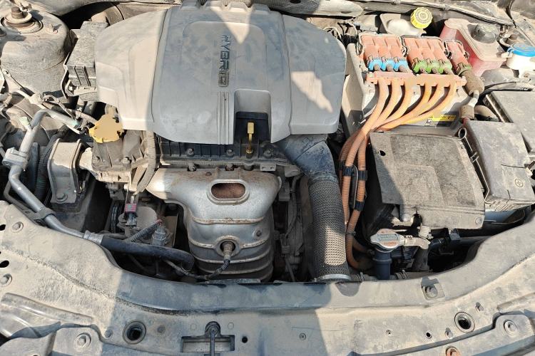 Used Roewe e550 2016 Flagship Edition Engine Bay