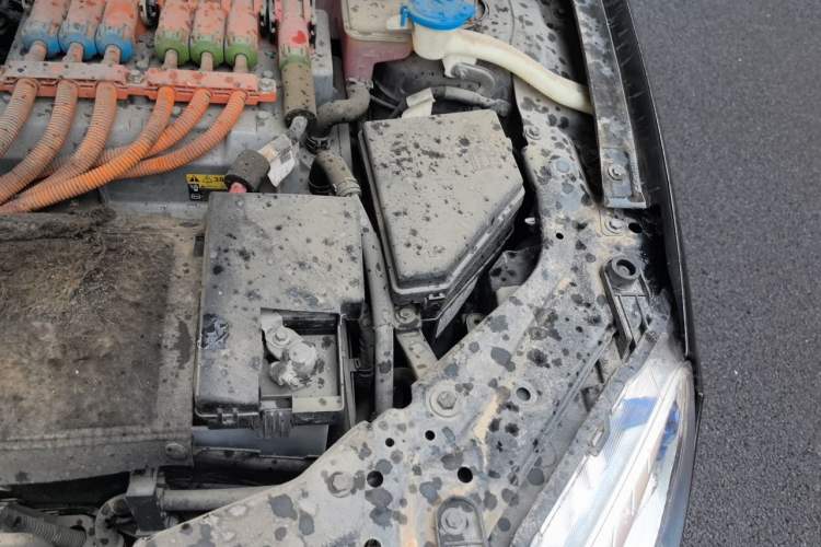 Used Roewe e550 2016 Flagship Edition Engine Bay Left