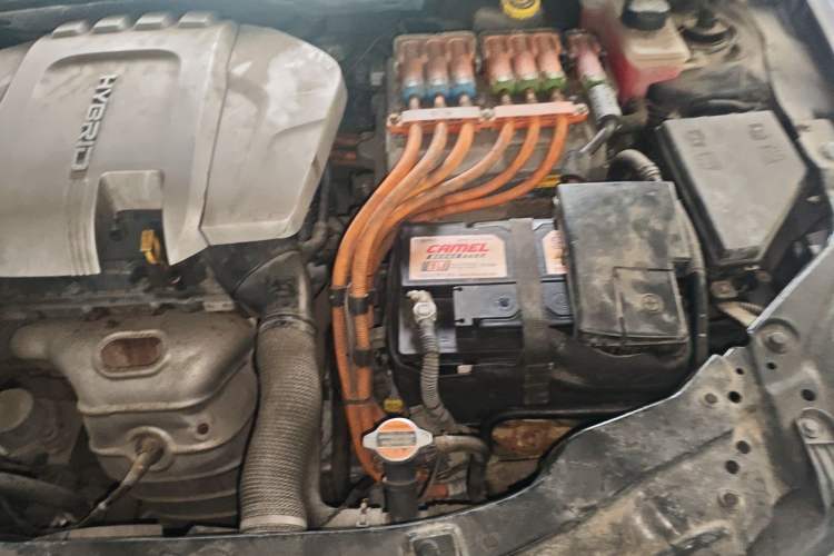 Used Roewe e550 2016 Deluxe Edition Engine Bay Left