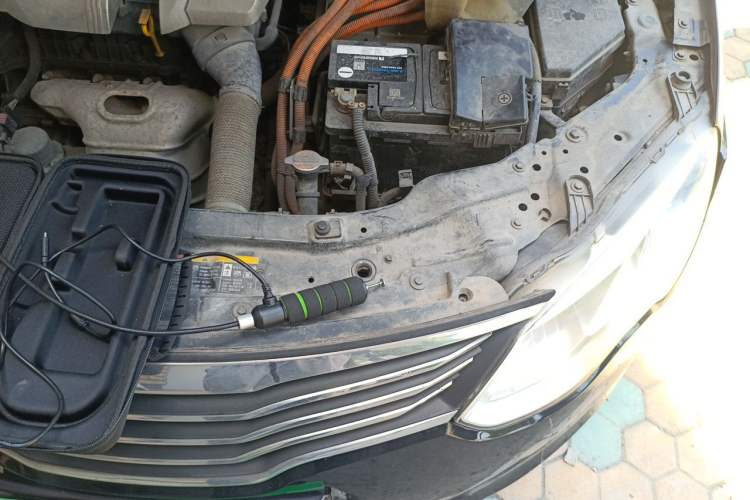 Used Roewe e550 2016 Deluxe Edition Engine Bay Left