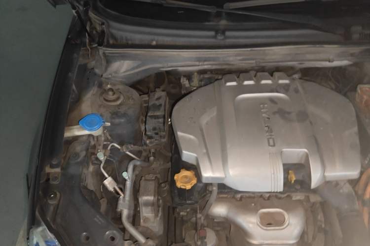 Used Roewe e550 2016 Deluxe Edition Engine Bay Right