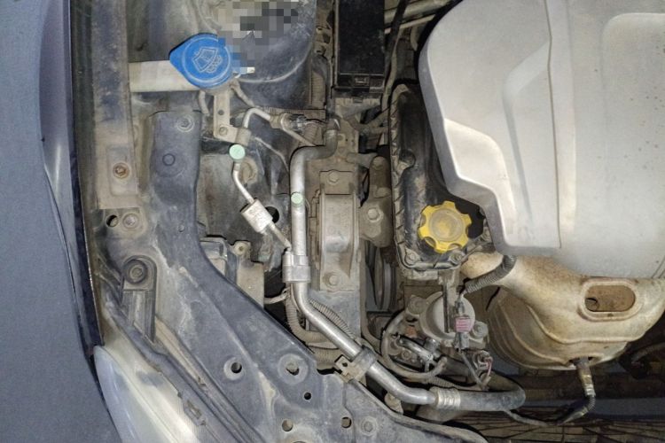 Used Roewe e550 2016 Deluxe Edition Engine Bay Right