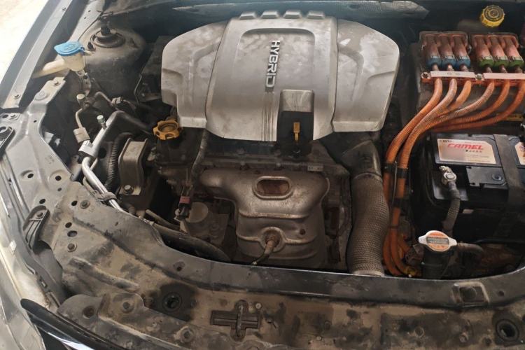 Used Roewe e550 2016 Deluxe Edition Engine Bay Right